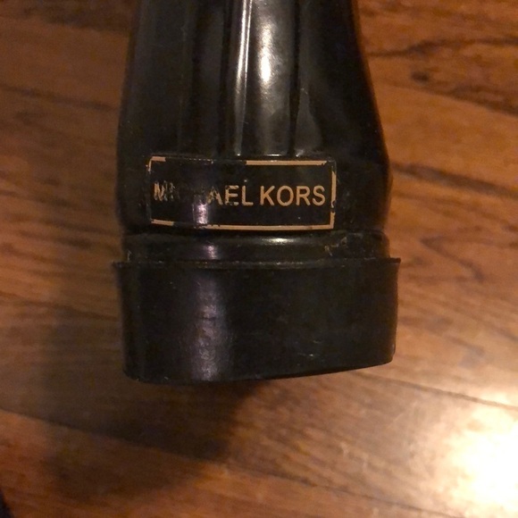 ✨HOST PICK✨ Michael Kors Rain Boots - Picture 5 of 7